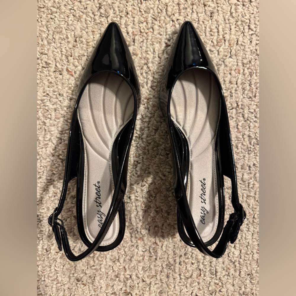 Easy Street Black Heels with Decorative Detail